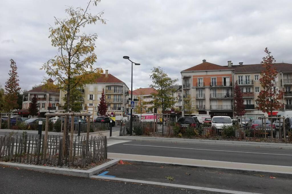 Top Cosy Studio Avec Terrasse A 10Min Disney-Shopping Vallee Bailly-Romainvilliers Exteriér fotografie